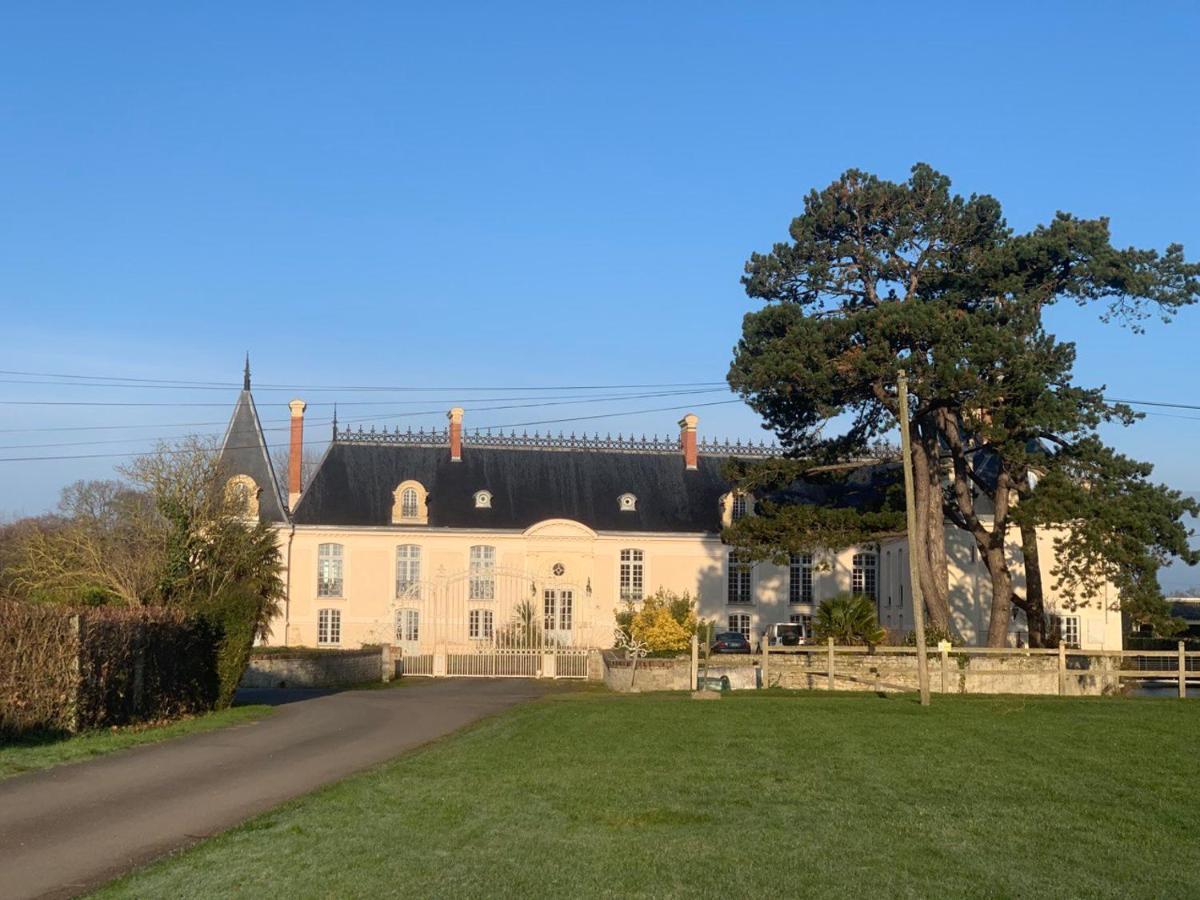 Les Douves Duplex 5 Personnes Lumineux Avec Jardin Et Terrasse Amenagee , Vue Sur Chateau A 5Mn De La Mer, Proche Omaha Beach Et Bayeux Commes Εξωτερικό φωτογραφία