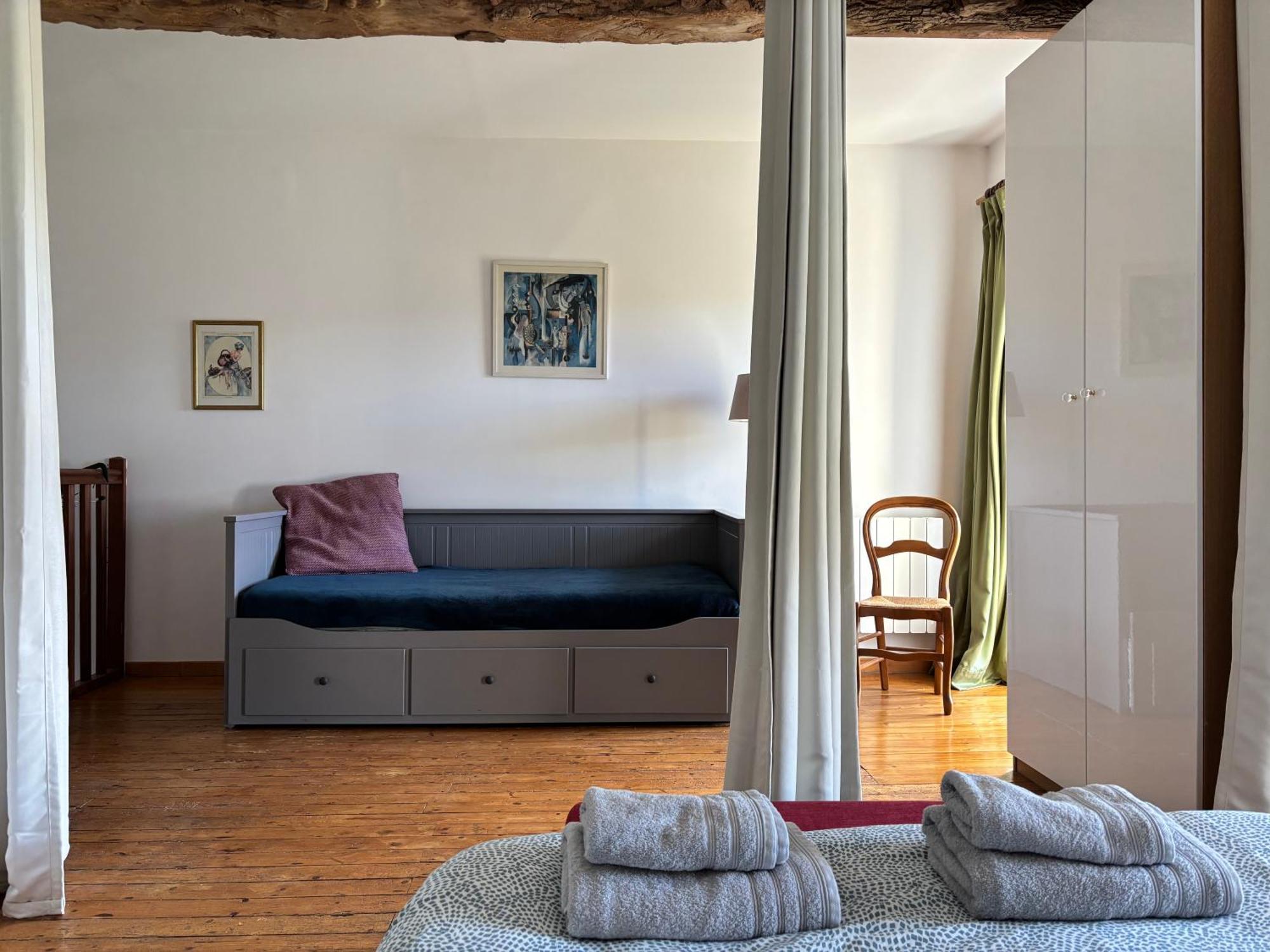 Les Douves Duplex 5 Personnes Lumineux Avec Jardin Et Terrasse Amenagee , Vue Sur Chateau A 5Mn De La Mer, Proche Omaha Beach Et Bayeux Commes Εξωτερικό φωτογραφία